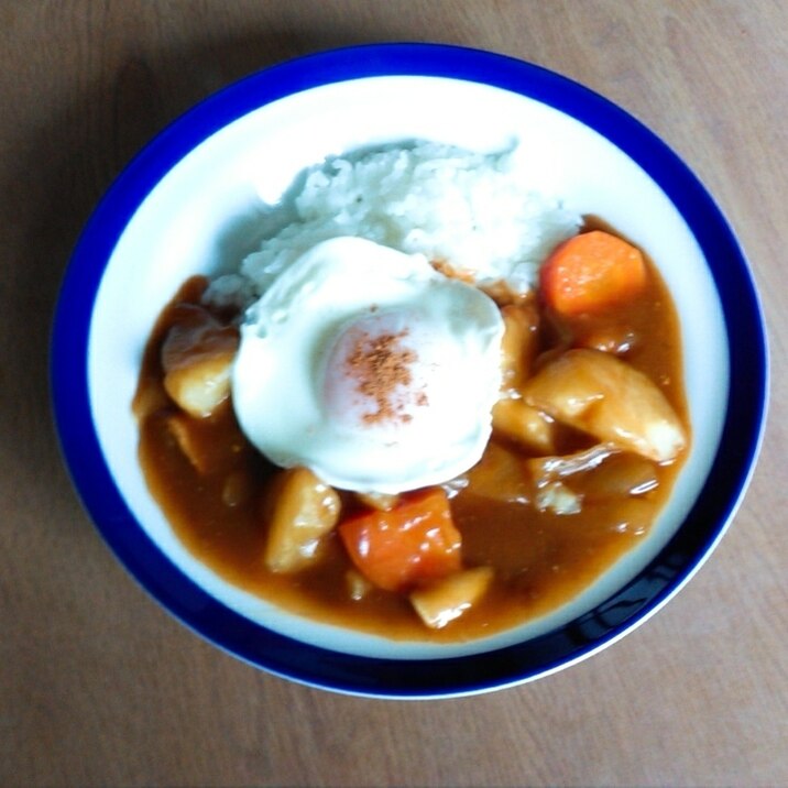 目玉焼きシナモンカレー